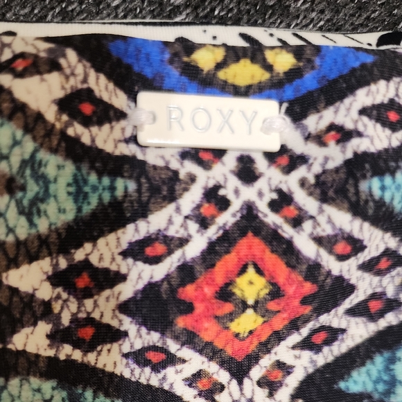 Roxy Reversible Bikini 👙 - Picture 3 of 7